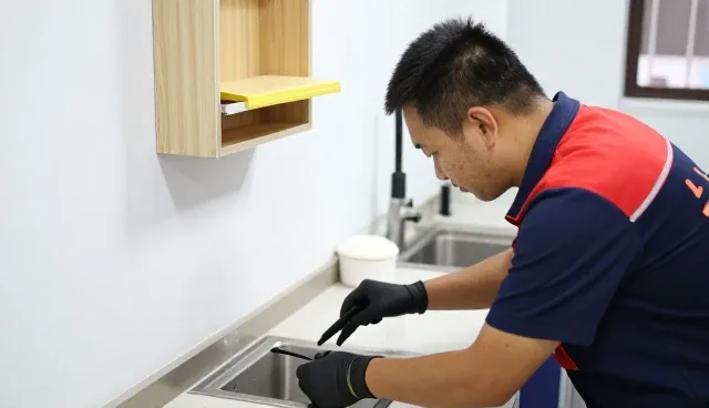 的企业未来将在学校与医院中发挥更大作用